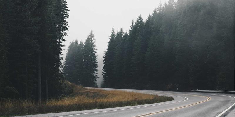 蒂娜16874：蒸汽波美学下的女装搭配艺术，打造复古未来感穿搭
