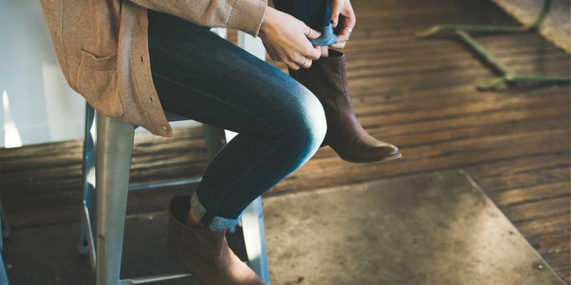 蒂娜168的穿搭哲学：解码蒸汽波风格女装搭配与生活美学