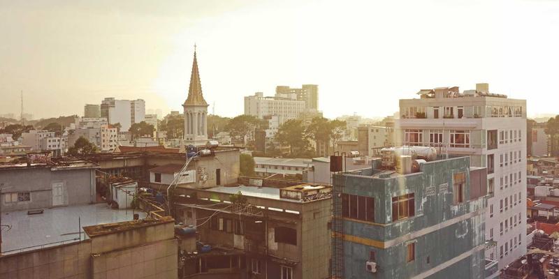 蒸汽波风格女装搭配新境界：蒂娜168环保材料图谱揭秘可持续时尚供应链